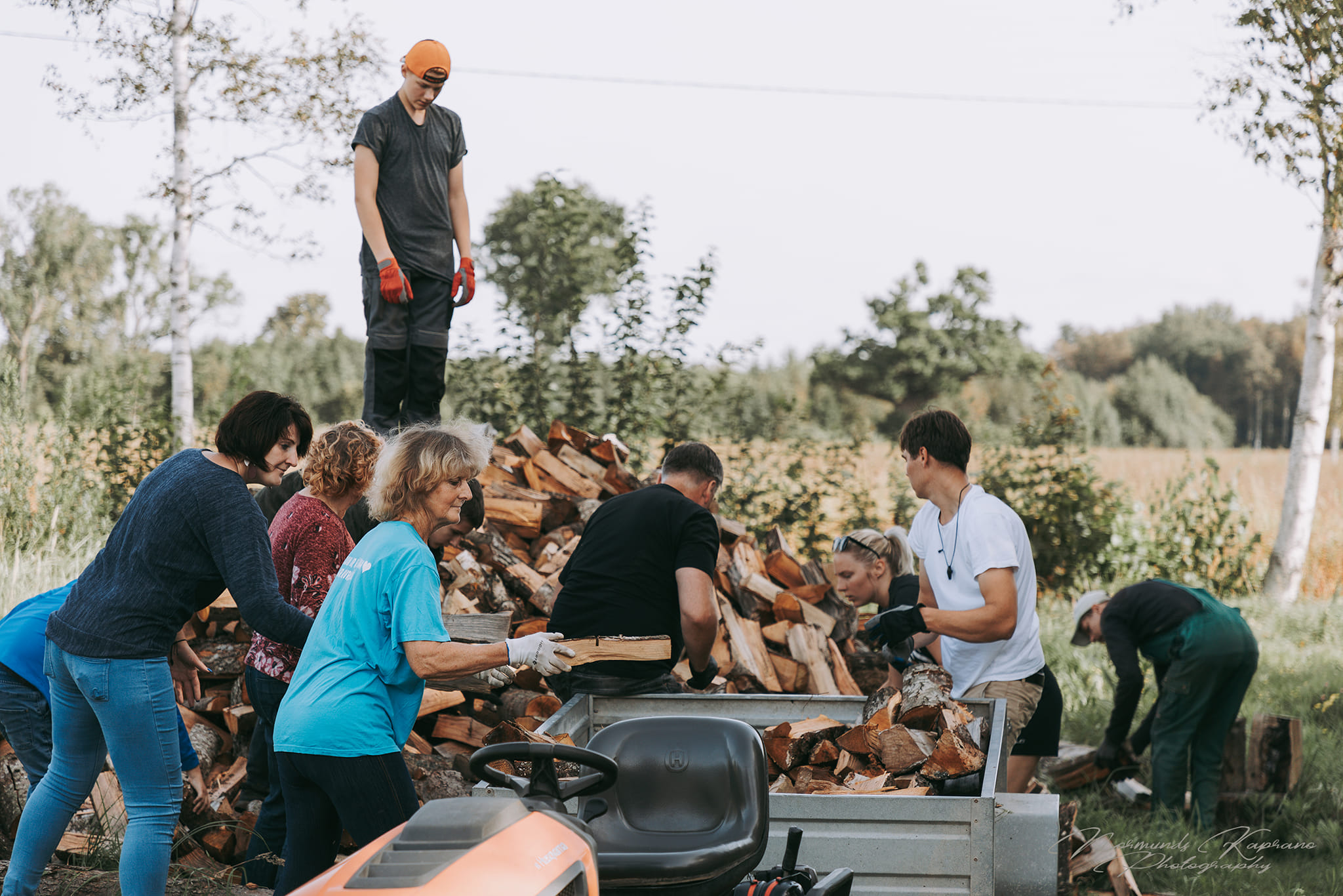Veslija nometnes vide un kopiena