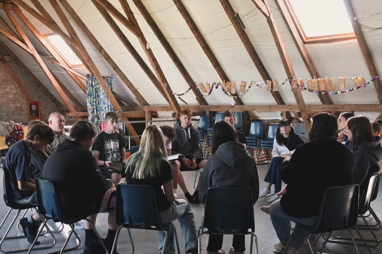 Veslija nometnes vide